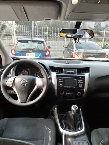 Nissan NP300 Frontier 2.5 Le Aa Mt