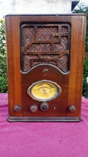 Radio Capilla Valvular Antigua Leer Detalles (Usado)