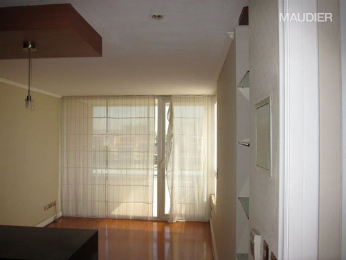 Departamento En Venta De 1 Dorm. En Las Condes