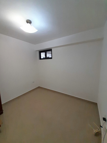 Apartamento En Alquiler Valencia 4 Avenidas (mer)
