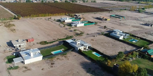 Lotes En B° Privado Rincon Del Syrah . Rivadavia