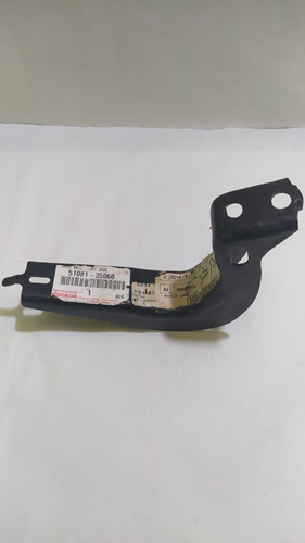 Base O Soporte De Estribo Rh Toyota 4 Runner 