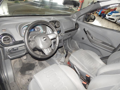 Imagem 8 de 13 de Chevrolet Montana 1.4 Mpfi Ls 8v Econoflex Baixa Km
