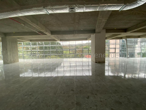 Imagen 6 de 15 de Claudia Lopez Vende Local Comercial En Las Mercedes Mls #22-21636