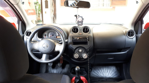 Nissan March 2012 1.0 S 5p