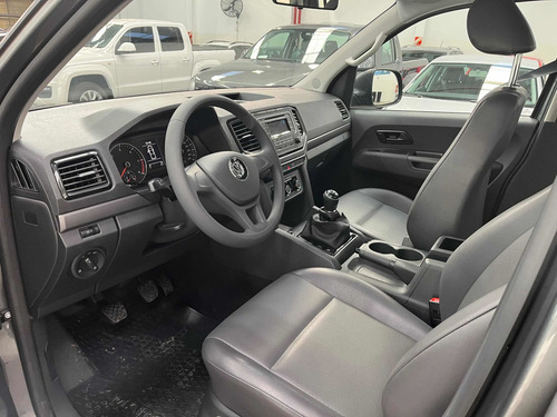Imagen 3 de 25 de Volkswagen Amarok 2023 2.0 Cd Tdi 140cv Trendline Llantas16