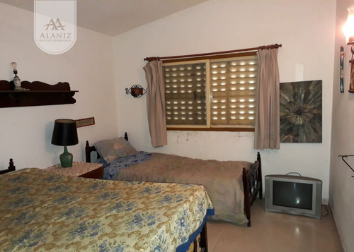 Venta De Casa En Merlo, Excelente Ubicación