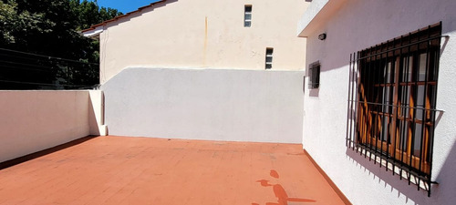 Venta Hermosa Casa En Dos Plantas Impecable Estado
