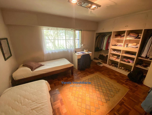 Venta Casa 4 Dormitorios Carrasco