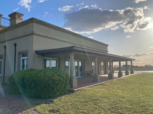 Hermoso Lote En Barrio En Etapa I De Comercialización, Con Inmejorable Ubicación , En Zona Rural Y D