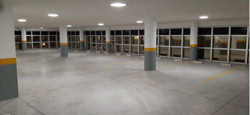 Cochera En Venta En Rosario En Zona De Tribunales