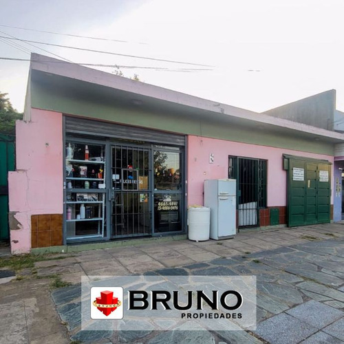 Local Con Vivienda En Venta En Ituzaingo Norte