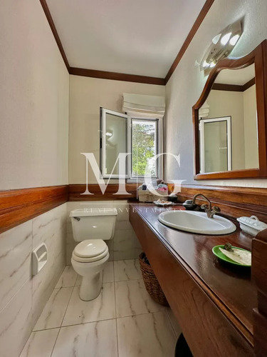 Venta Casa 4 Dormitorios + Dep.servicio, Barbacoa, Piscina Zona Golf