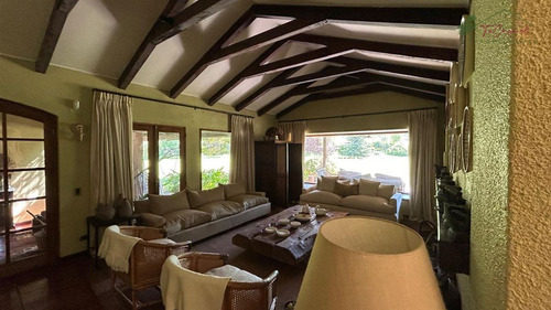 Casa En Parcela En Arriendo De 4d/3b En Calera De Tango