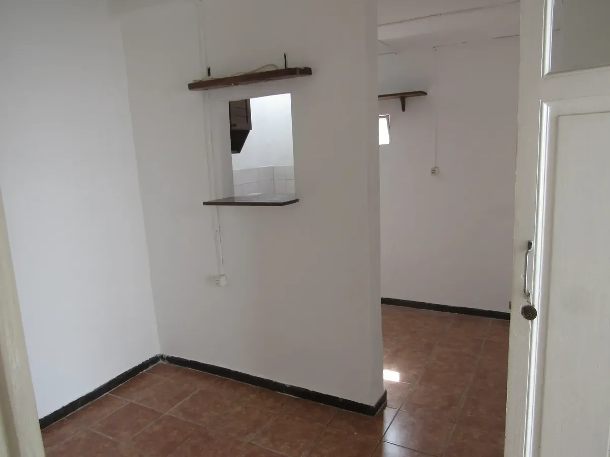 Alquiler Apartamento Un Dormitorio En La Comercial · Foto 2