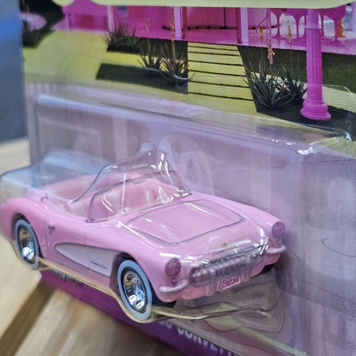 Hot Wheels Premium Pop Culture Barbie La Película 1956 Corve