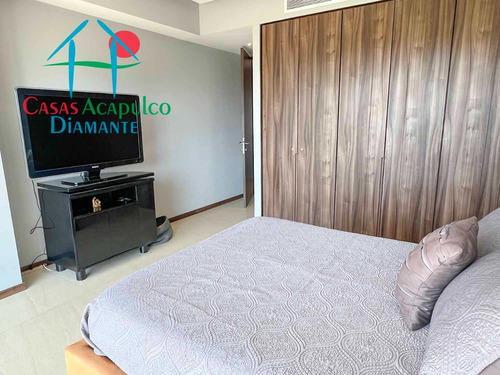 Cad La Isla Fiji R5. En Condominio De Playa. Terraza Con Vista A Las Áreas Comunes