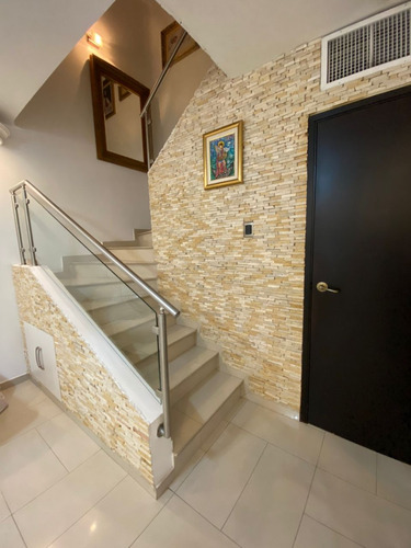 Cv-1523 Zona Norte Townhouse Villa Puntarena Av. Fuerzas Armadas