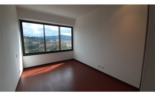 Alquiler Apto Colinas Del Tamanaco 369m2 4h+s/5b+s/5p