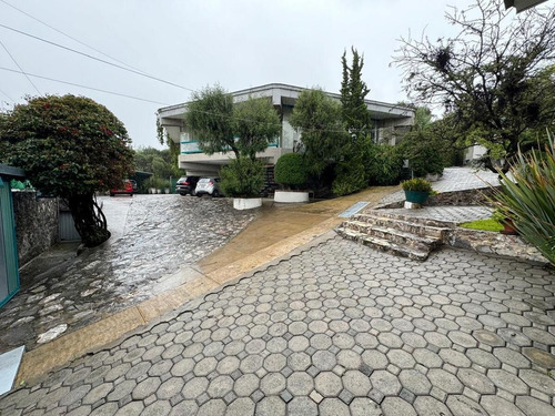Casa Y Terreno En Venta En El Mirador La Calera