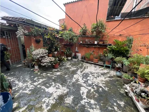 Vendo Casa Unifamiliar Con El Aire Libre En El Barrio Cabañas, Bello.