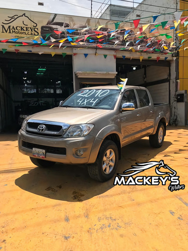 Imagen 4 de 10 de Toyota Hilux Automático
