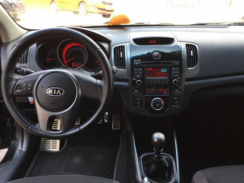 Kia Cerato Forte Koup 1.600 Mecánico