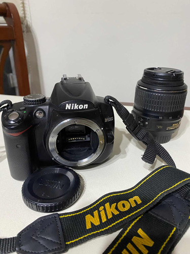 Nikon D5000