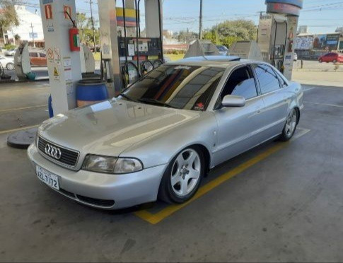 Audi A4 2.8 V6 At