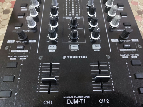 Mezcladora Pioneer Djm-t1 ,interface Audio Usb (Usado)