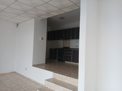Alquilo Duplex Carlos Paz. 2 Dormitorios 2 Baños.