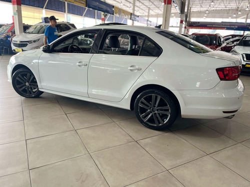 Volkswagen Jetta Highline 2.0 TSI 16V 4p Tiptronic
