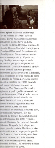 Muy Lejos De Kensington- Muriel Spark (Usado)