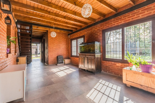 Venta Casa En Monte Grande - 3 Dormitorios - Apto Crédito