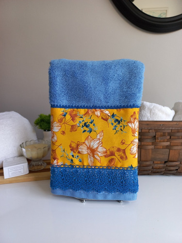 Imagem 2 de 2 de Toalha De Rosto Caribe Azul 48x70cm Com Tricoline E Guipir