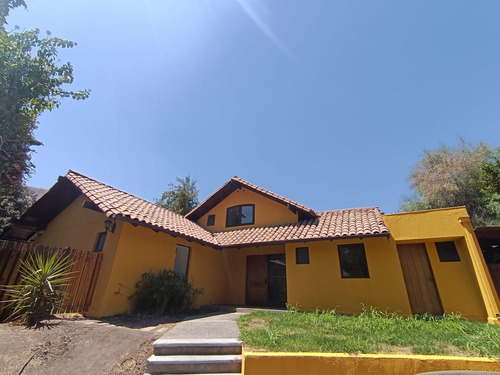 Condominio Los Ciruelos / Los Fresnos