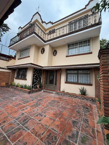 Venta Casa Estilo Rustico En Jardines De Atizapán