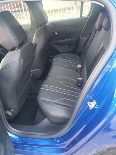 Imagen 10 de 15 de Peugeot 208 Feline