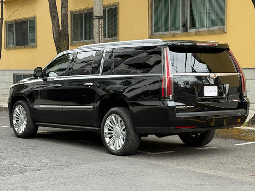 Cadillac Escalade 6.2 Plinum 4x4 At 420 hp