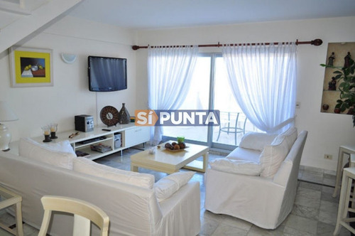 Imagen 2 de 24 de Apartamento En Alquiler - Brava