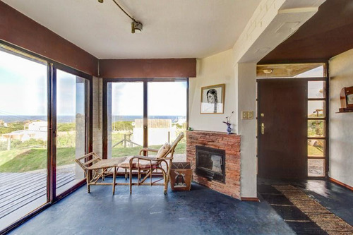Casa A La Venta Con Vista Al Mar Asegurada