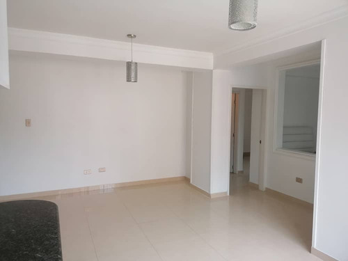 Imagen 8 de 24 de Alquiler De Lindo Apartamento En El Doral Country, El Rincón, Mañongo 163797 Andres Peña