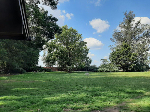 Imagen 7 de 18 de Excelente Casa Quinta Sobre Lote De 6615 Mts2