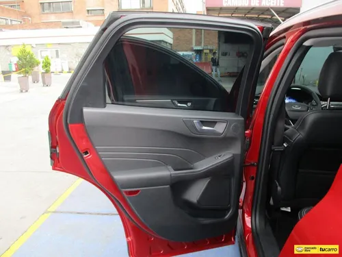 Ford Escape Titanium 4x4 2000cc At Aa