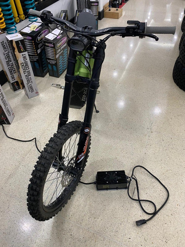 Moto-cicleta Eléctrica Sur Ron Light Bee X Americana