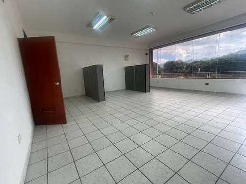Imagen 5 de 9 de Alquiler De Oficina En C.c. El Portico Naguanagua Cod. 161197 Hm 04245552216