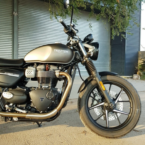 Triumph Street Twin