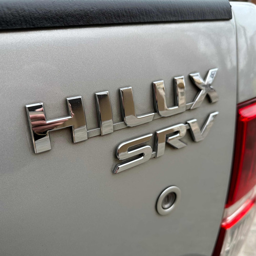 Toyota Hilux 3.0 Cd Srv Cuero 171cv 4x2