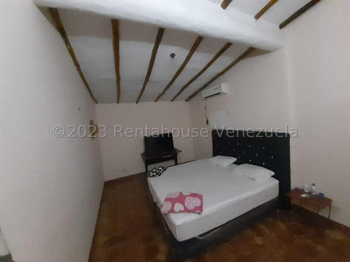 Juan Carlos González. Renta House Carabobo Vende Casa Las Morochas 1 San Diego Mls #25-15801 Rah/jcg.