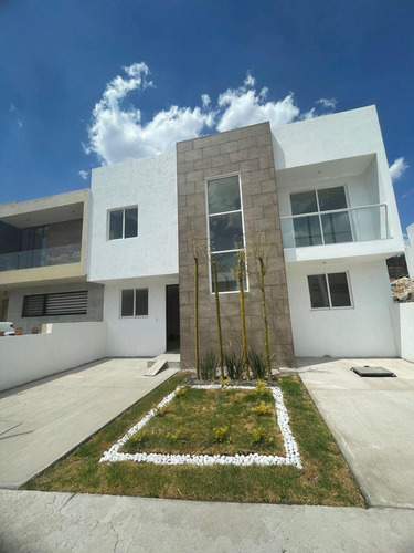 Casa Nueva En Venta En Lomas De Juriquilla